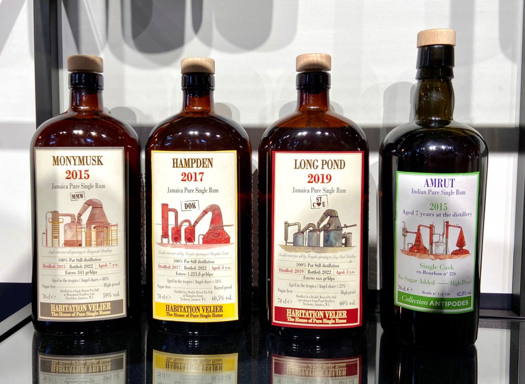 Habitation Velier Monymusk 2015, Habitation Velier Hampden DOK 2017, Habitation Velier Long Pond STCE 2019 et Velier Amrut 2015 (Collection Antipodes)