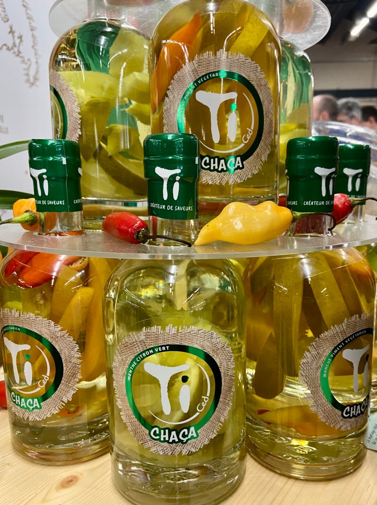 Mon Rhum Fest 2023 - Les Rhums de Ced' Ti Chaça Mangue Piment Végétarien et Ti Chaça Menthe Citron Vert