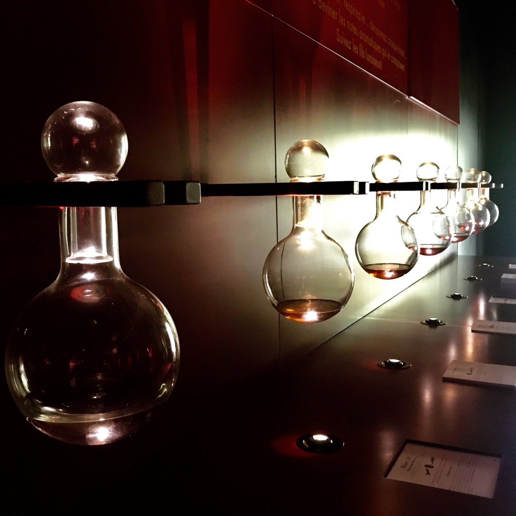 Rhum J.M 10 ans - La distillerie J.M , espace de découverte des arômes des rhums J.M